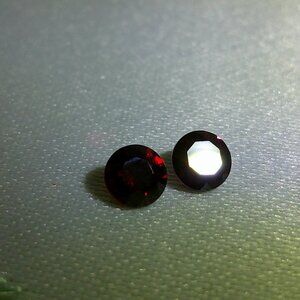 JTV matched pair Arizona Anthill Garnet .50 ctw 4mm Round New in Pkg